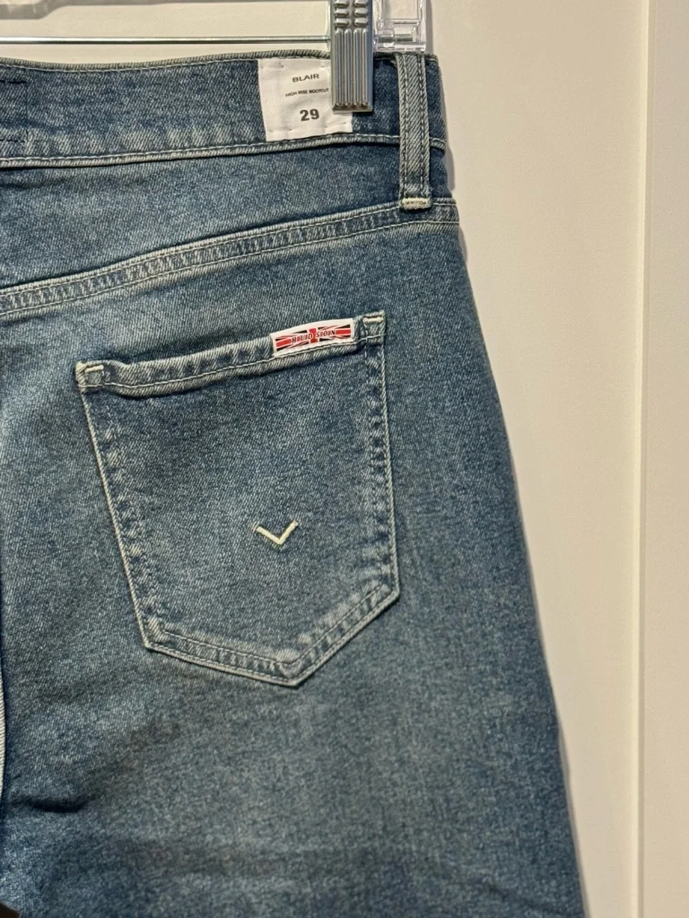 Hudson‎ Jeans Light Blue Denim Mid-Rise Jeans - Picture 6 of 6